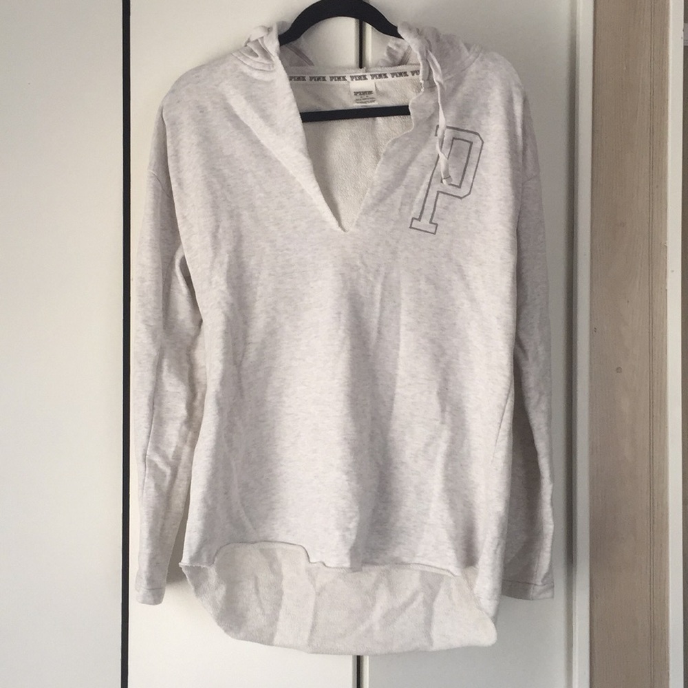 Victoria’s Secret - PINK V-neck Pullover